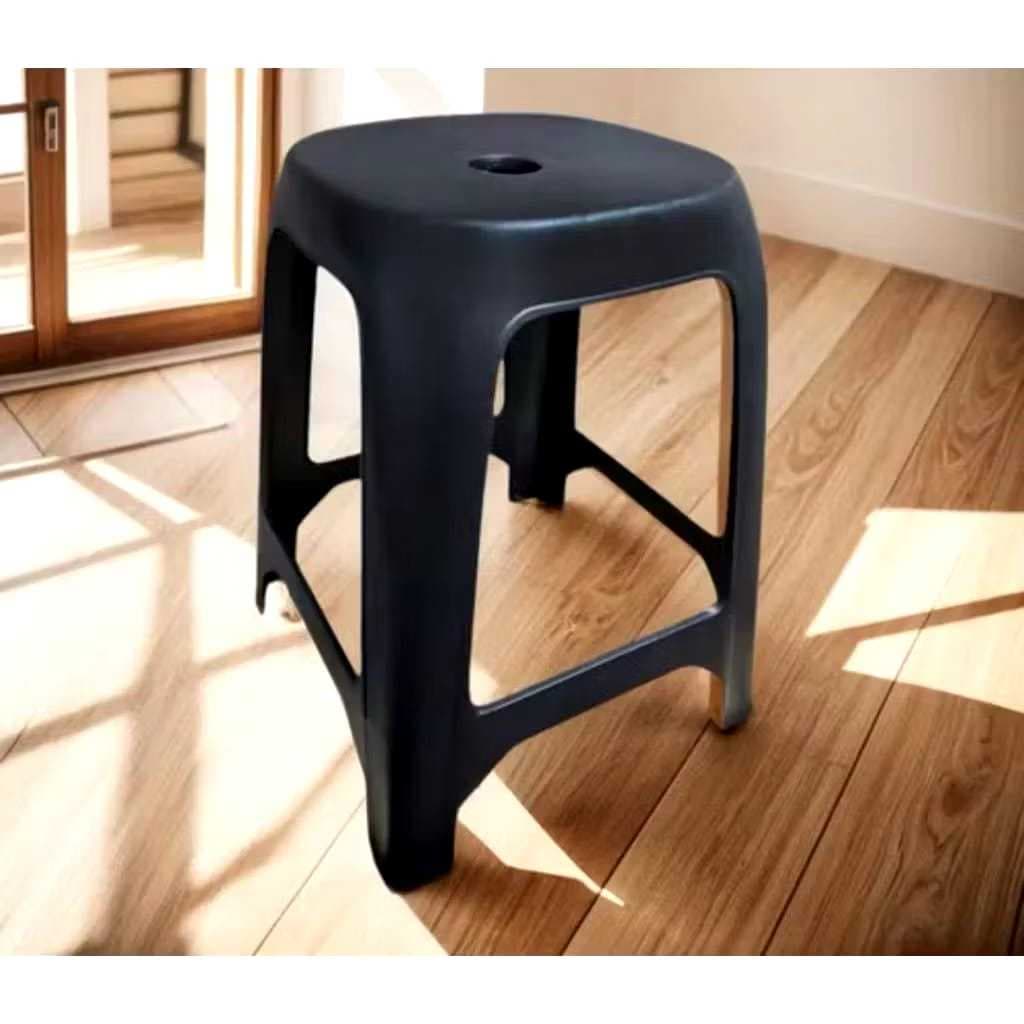 Banqueta De Plástico Resistente Reforçada Preta Até 120kg