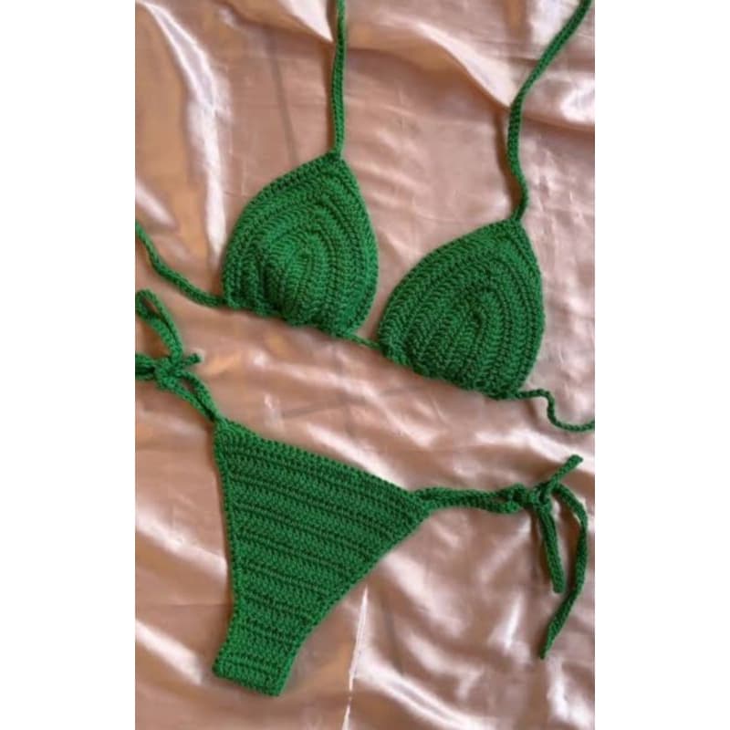biquíni top de croche feito a mão simples e delicado