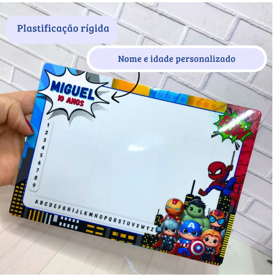 Lousa Mágica Personalizada Heróis com jogos no verso| Lembrancinha de Festa com Caneta Apagável