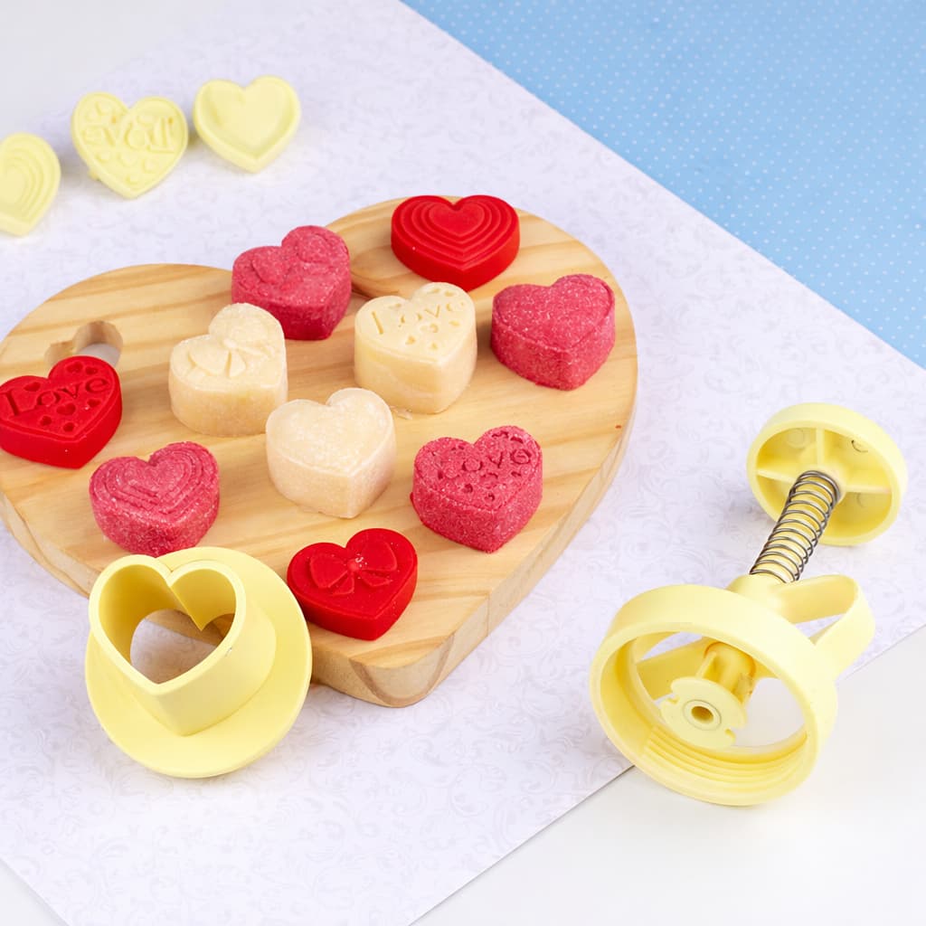 Kit Ejetor Max Corações Para Modelar Massas Doces e Brigadeiros até 25g Coração - Blue Star