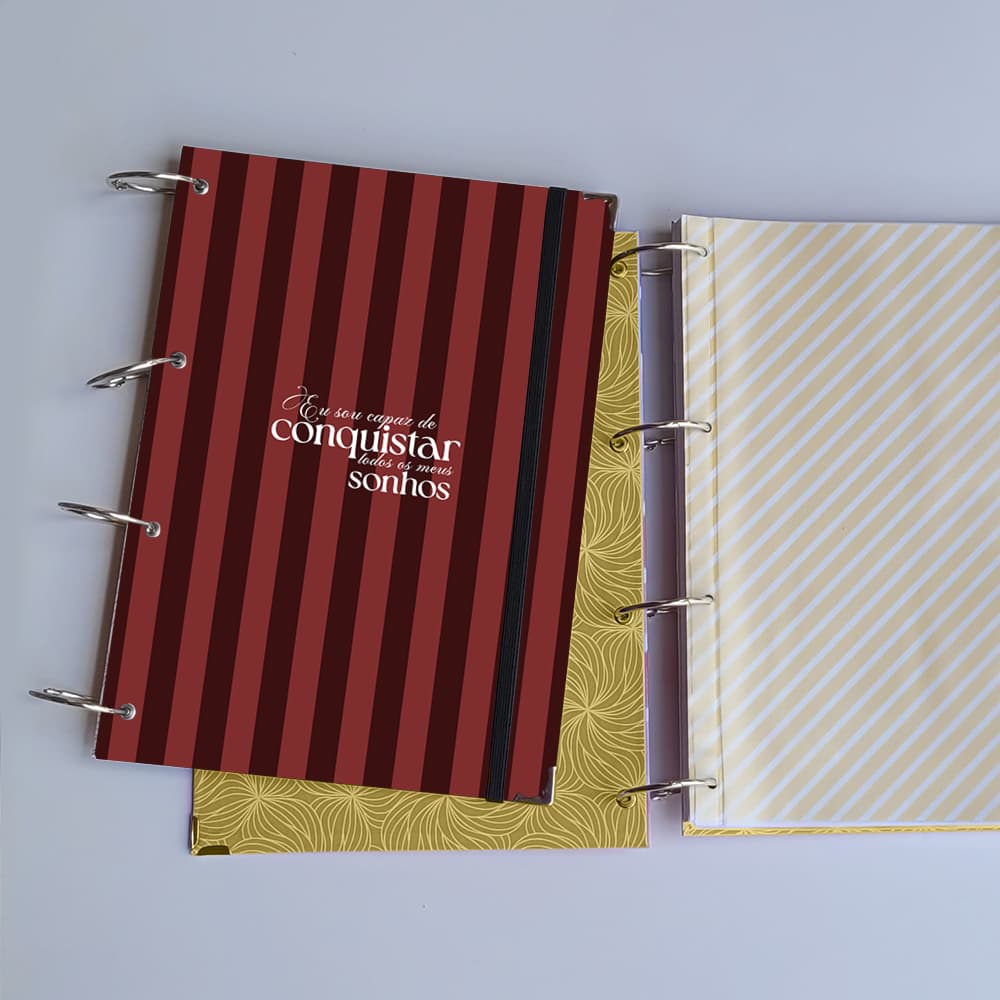 Caderno Argolado Listrado Vermelho (Capa e Argolas) Universitário Colegial A5 Tipo Fichário Escola