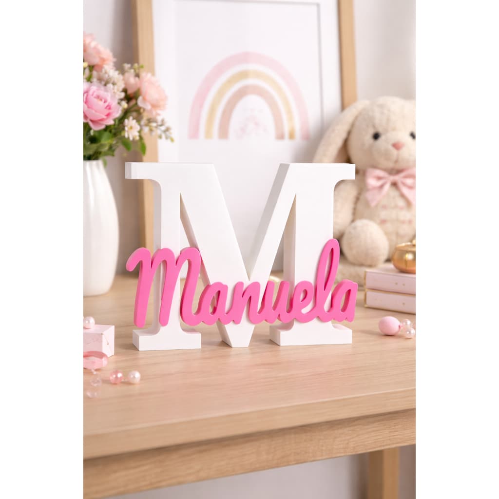 Letra Inicial Personalizada com Nome Manuela – Branco e Rosa | 19 x 18 cm