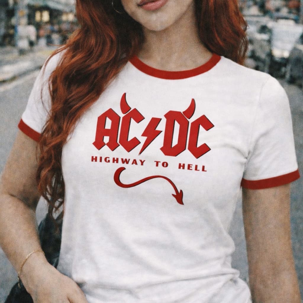 Camiseta Feminina Baby Tee AC/DC  Rock T-shirt Vintage Y2K estética anos 90 100% Poliester BabyLook