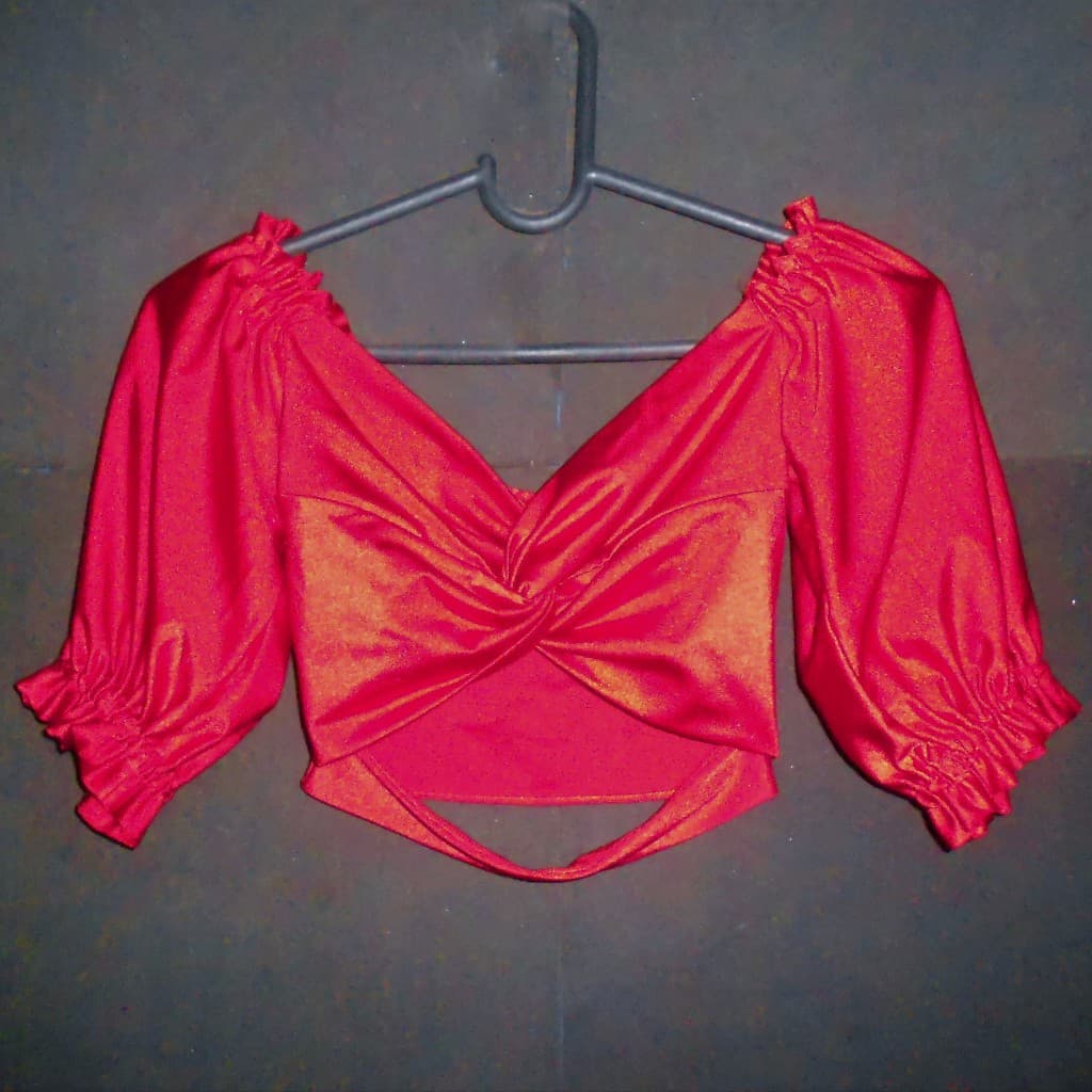 Cropped feminino vermelho cintilante top blusa ombro a ombro Tam. P (promocao liquidacao descontos