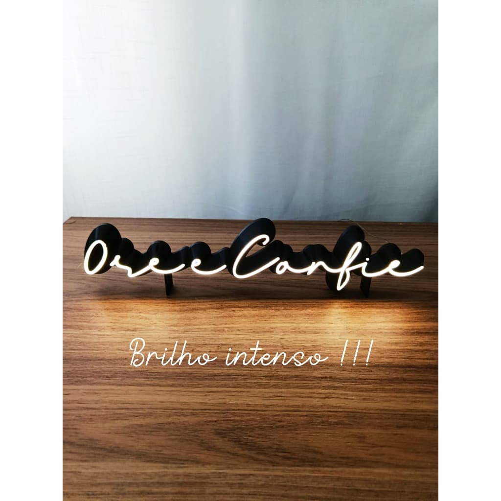 Painel Luminoso decorativo Ore e confie! Letreiro Luminoso!