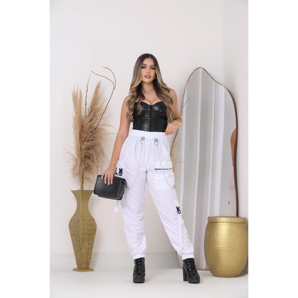 CALÇA JOGGER FEMININA COM CORRENTES – BRILHO URBANO