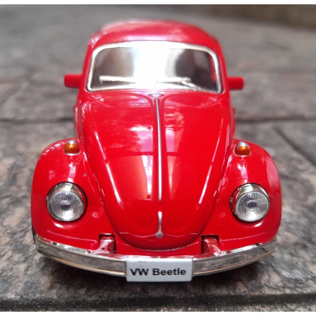 Miniatura Fusca Volkswagen Beetle Vermelho Liso Rmz Metal e Fricção.