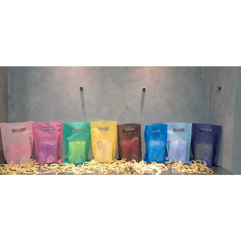 Sacola TNT Boca de Palhaço 17x25 - Pacote c/ 10 Unidades - Várias Cores (Kits de 10 a 50 Sacolas)