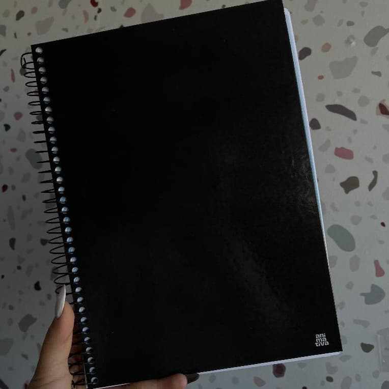 Caderno 10 15 20 Matérias Escolar Universitário Preto Liso Capa Dura Espira