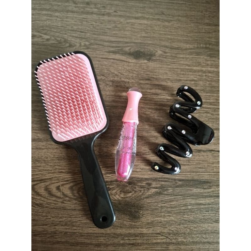 Kit Beleza Feminino – Escova + Piranha + Lip Gloss