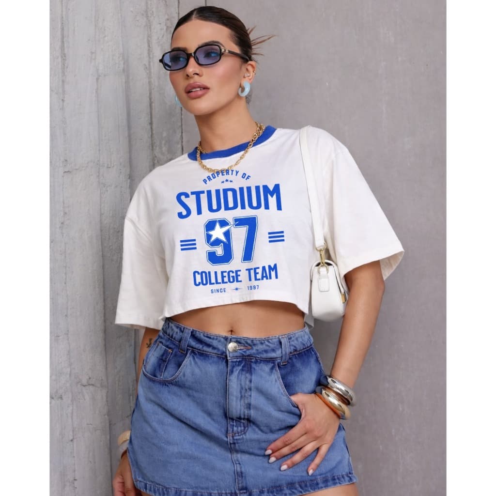 Cropped Feminino Studium College Time Gola Colorida Estilo College Algodão Premium