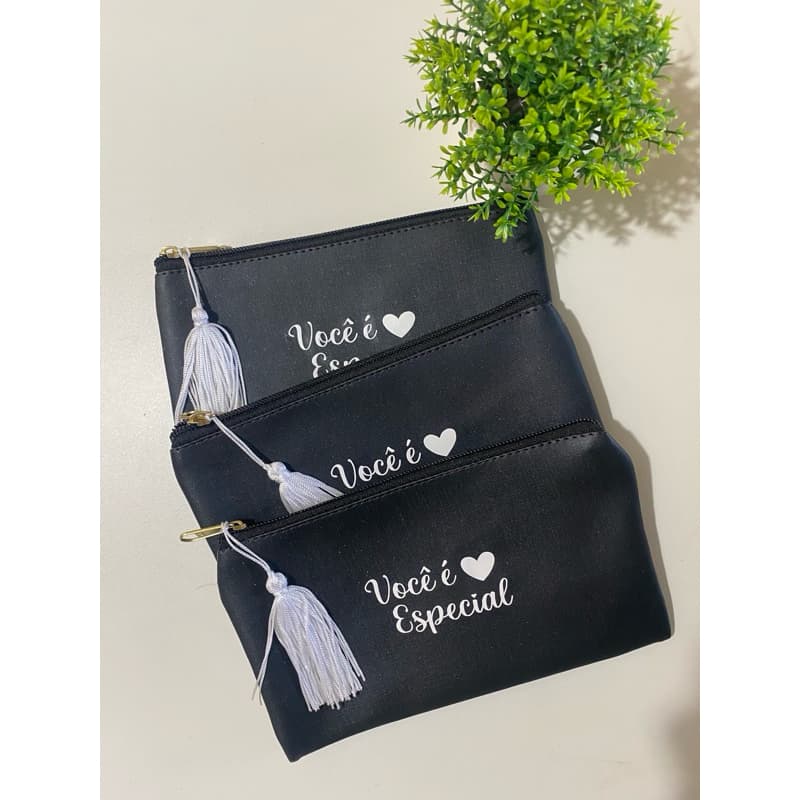 ✨Necessaire Penélope✨ Kit com 10 unidades. Personalizada com nome ou iniciais.