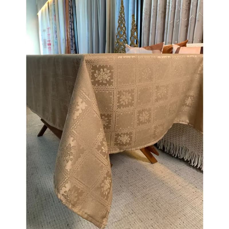 Toalha de Mesa 6 e 4 cadeiras Tecido Jacquard