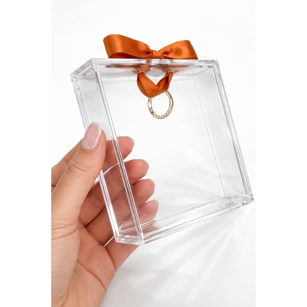 Caixa Porta Alianças Acrílico Transparente com  Furo Para Fita – Casamento
