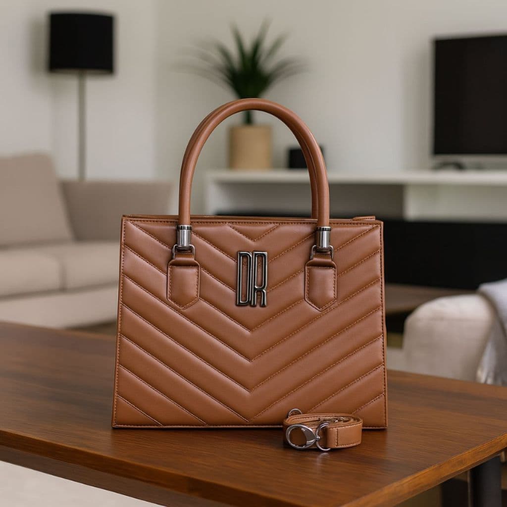 Bolsa Feminina Média Alça Transversal de Ombro Tiracolo Com Bolso Interno Reforçada Estilosa Luxo