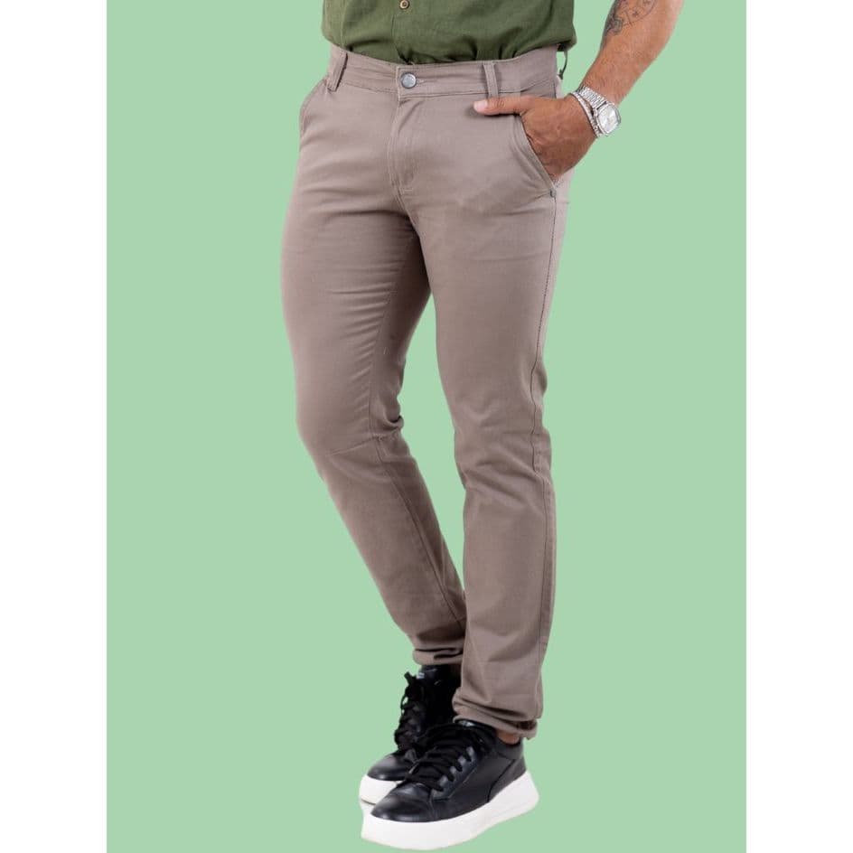 Calça Masculina Caqui Slim com Elastano  Casual Confortável Moderna e com Bolsos Funcionais