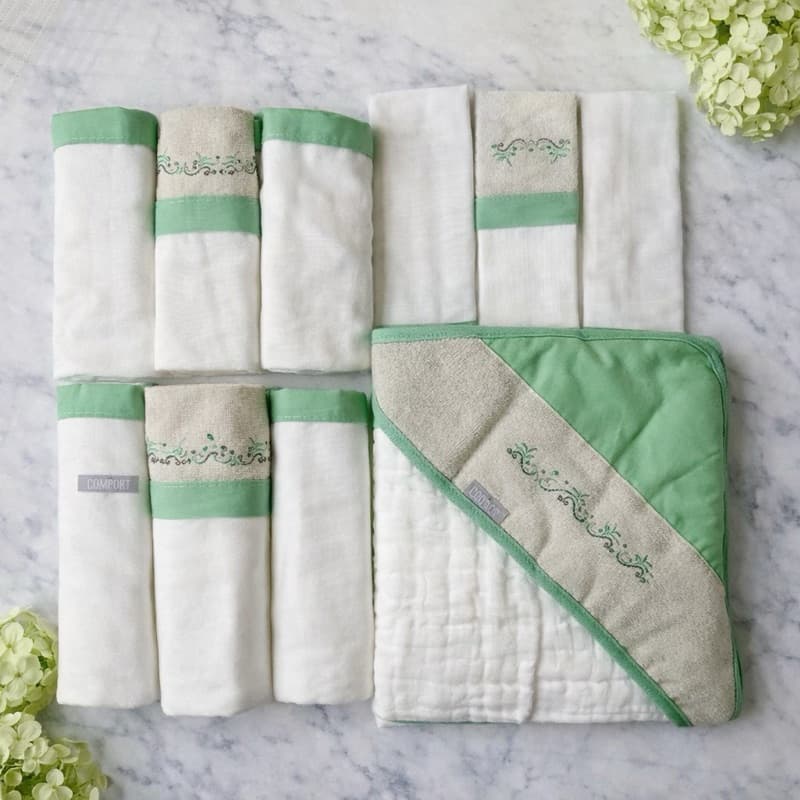 Kit Enxoval Bebê 10 Peças Bordado no Linho – Rosa, Bege, Azul E Verde – Toalha Soft, Fraldas