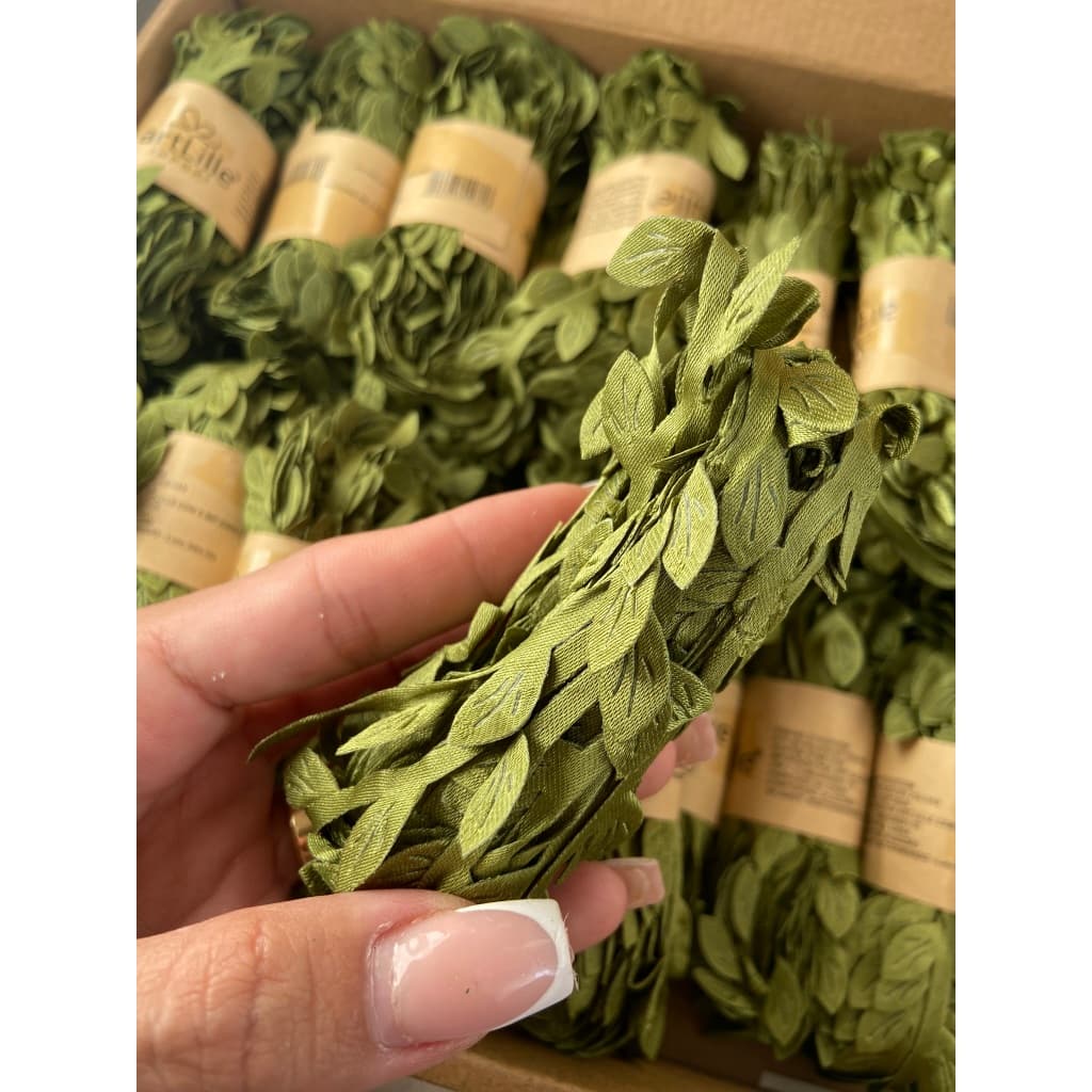 Cordão Decorativo com Folhas em Seda Verde – 10 Metros para Personalizados de Luxo