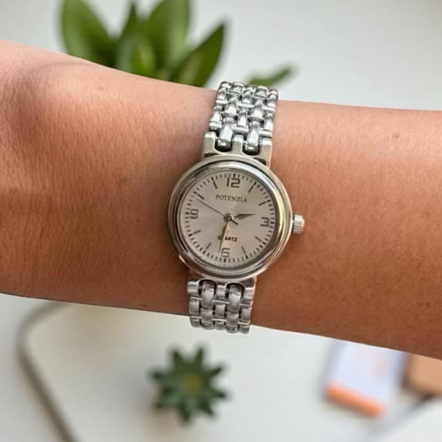 Relógio Feminino Potenzia Mini Elegante Moda Mulher Blogueira POT1