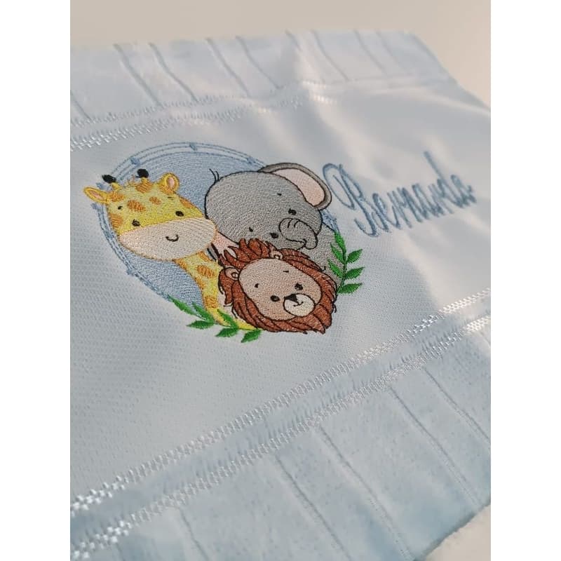 Toalha escolar Personalizada com nome + desenho a sua escolha