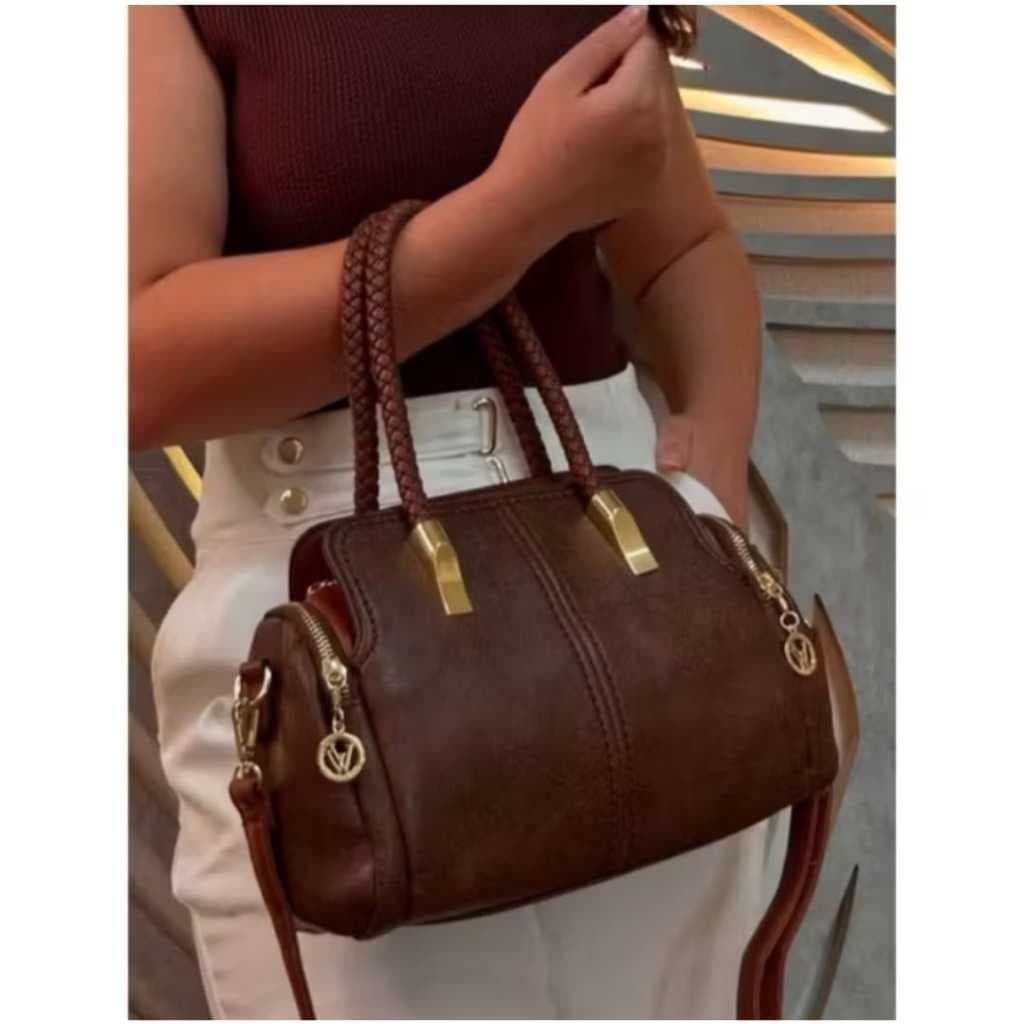 Bolsa feminina Baú Media Espaçosa Alça de Mao e Transversal Couro Sintético