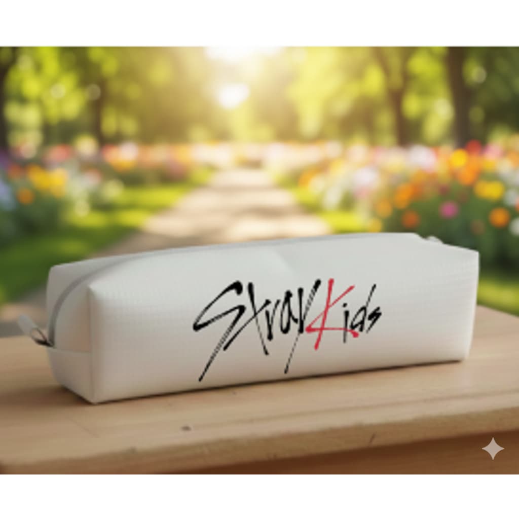 Estojo Stray Kids SKZOO escolar lados diferentes 20x6cm