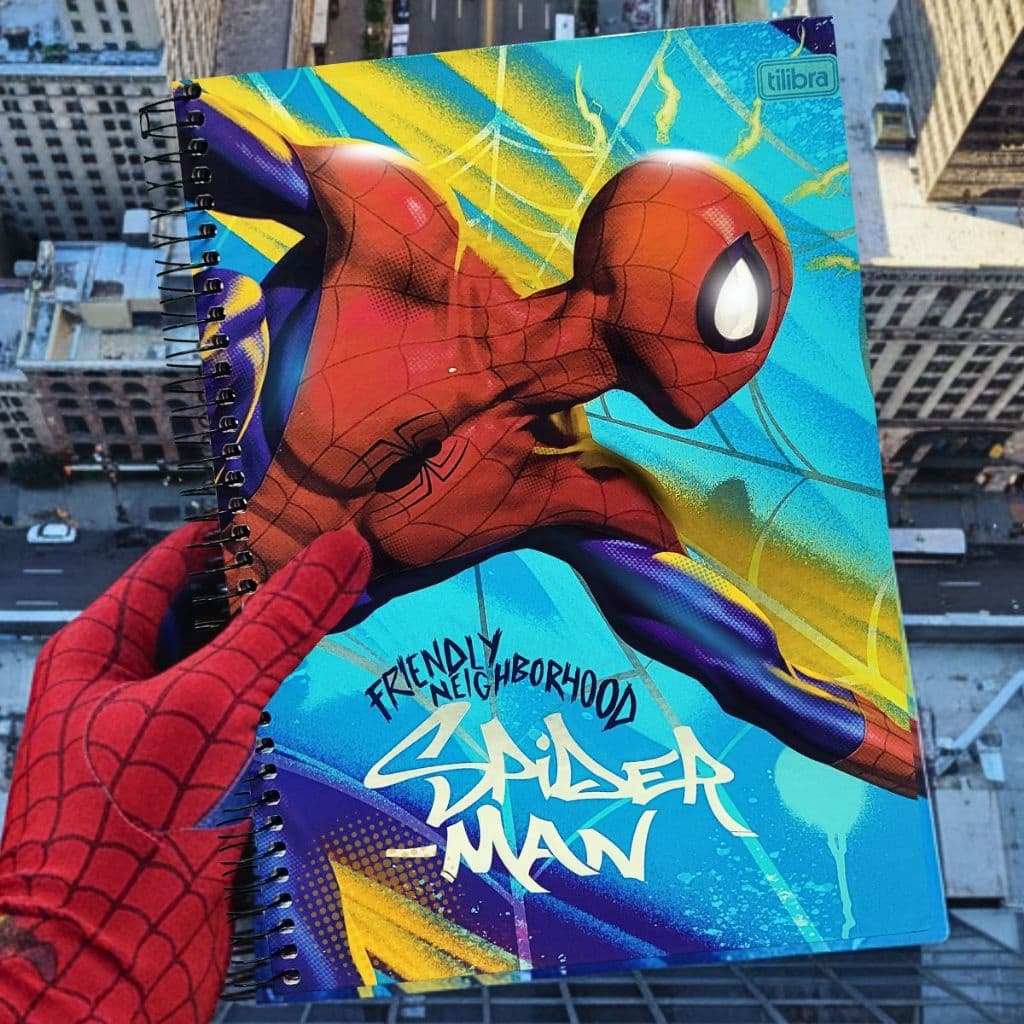 Caderno Escolar Adesivo Spider Man Marvel 1 Matéria 80 Fls Capa Dura Tilibra