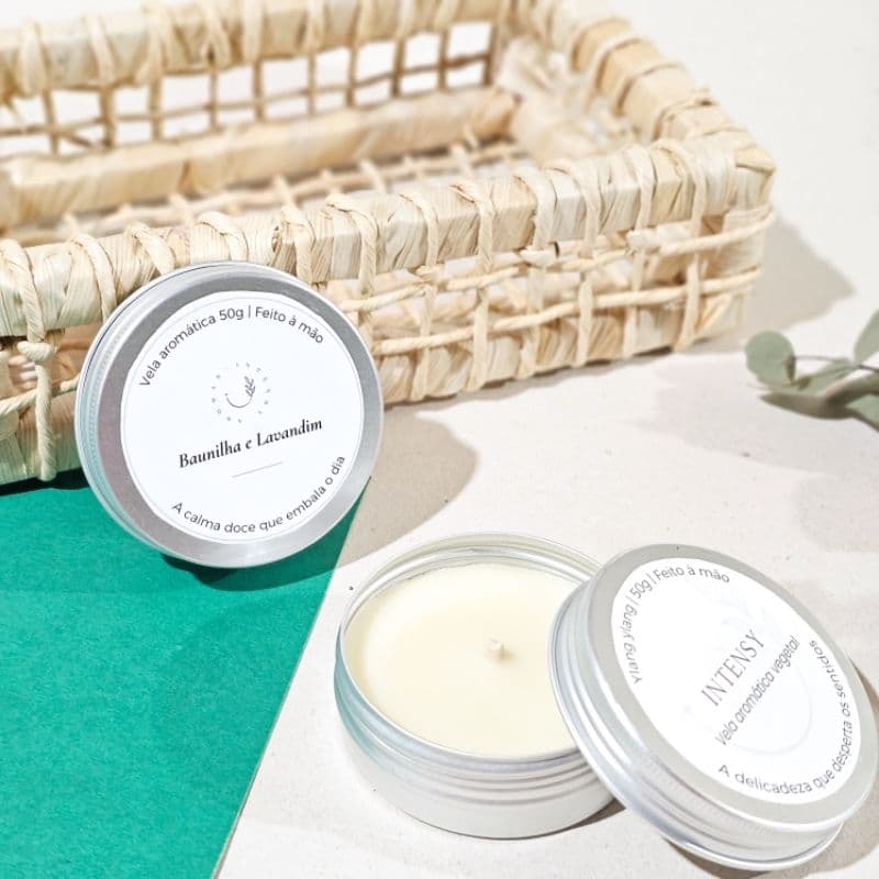 2 Vela Aromática Floral Artesanal 50g Linha Essencial  – Escolha Seu Aroma | Feitas à Mão com Cera Vegetal