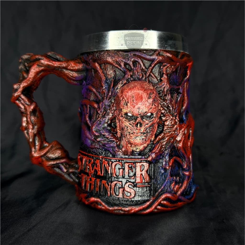 Caneca/Copo Stranger Things Vecna Demogorgon Mundo Invertido Série Colecionavel Resina