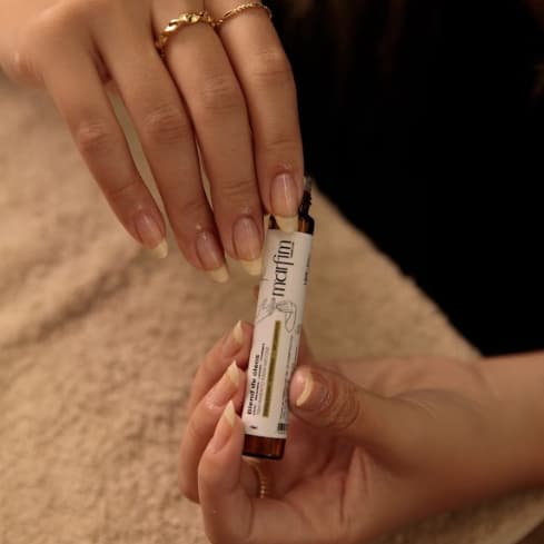 Óleo para Unhas e Cutículas Micose e Fungos 10ml Hidratação com Cravo, Melaleuca e Vitamina E