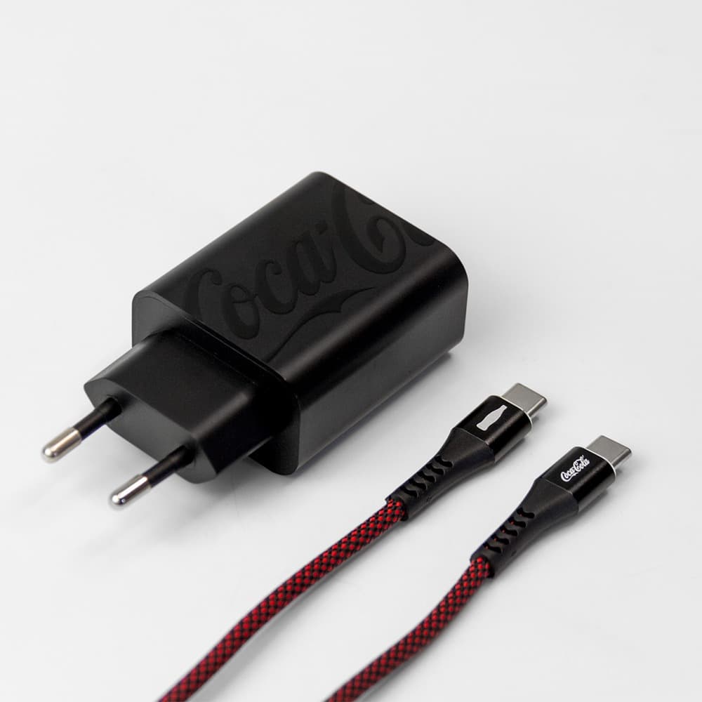Kit de Carregamento Turbo USB-C 20W Preto | Coca-Cola