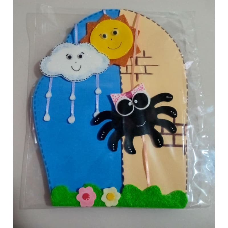 Luva musical pedagógica a dona aranha. Recurso pedagógico em e.v.a para musicalização infantil.