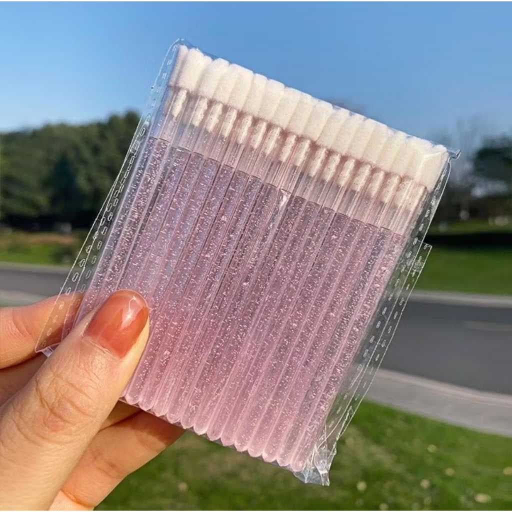 KIT 50 Pincel Aplicador Descartável Glitter Gloss e Batom Maquiagem