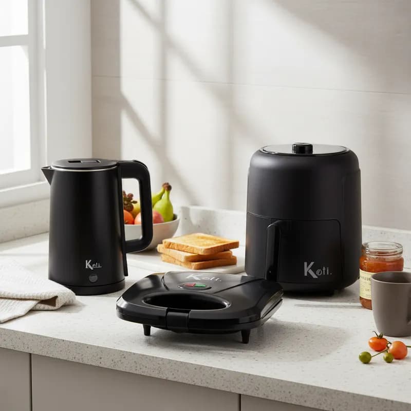 Kit Chaleira Modern Preta 1,5L + Fritadeira Elétrica Petit 2,6L + Sanduicheira Grill - KOTI - 220V