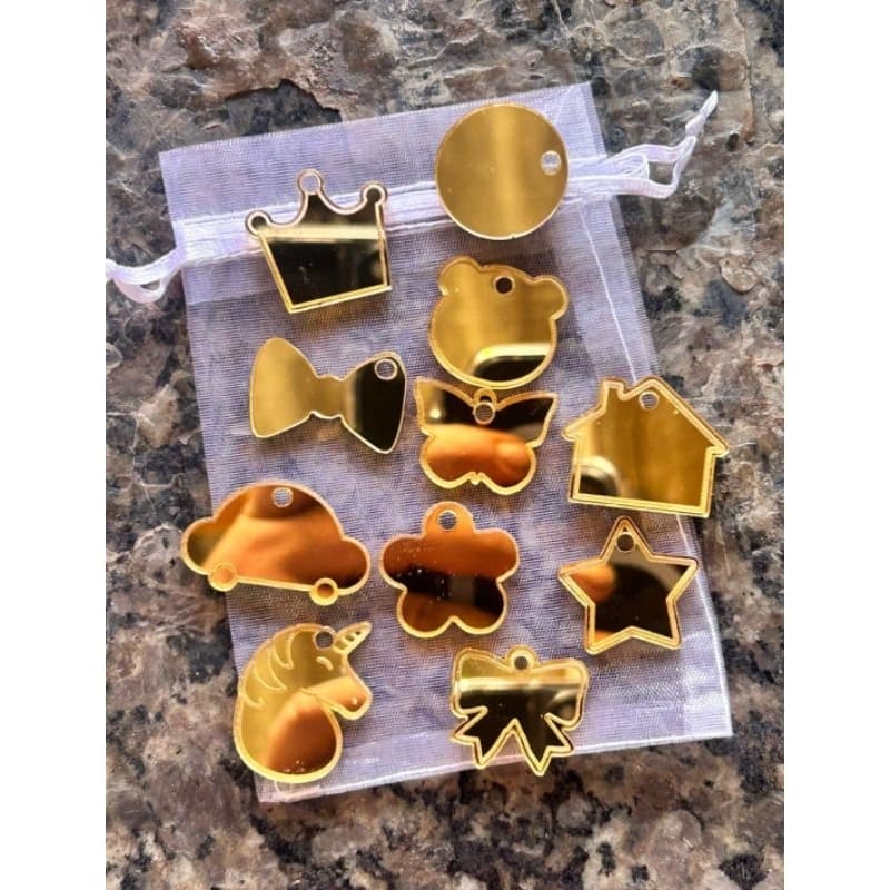 Tag Personalizada “Jesus” – Acrílico Dourado