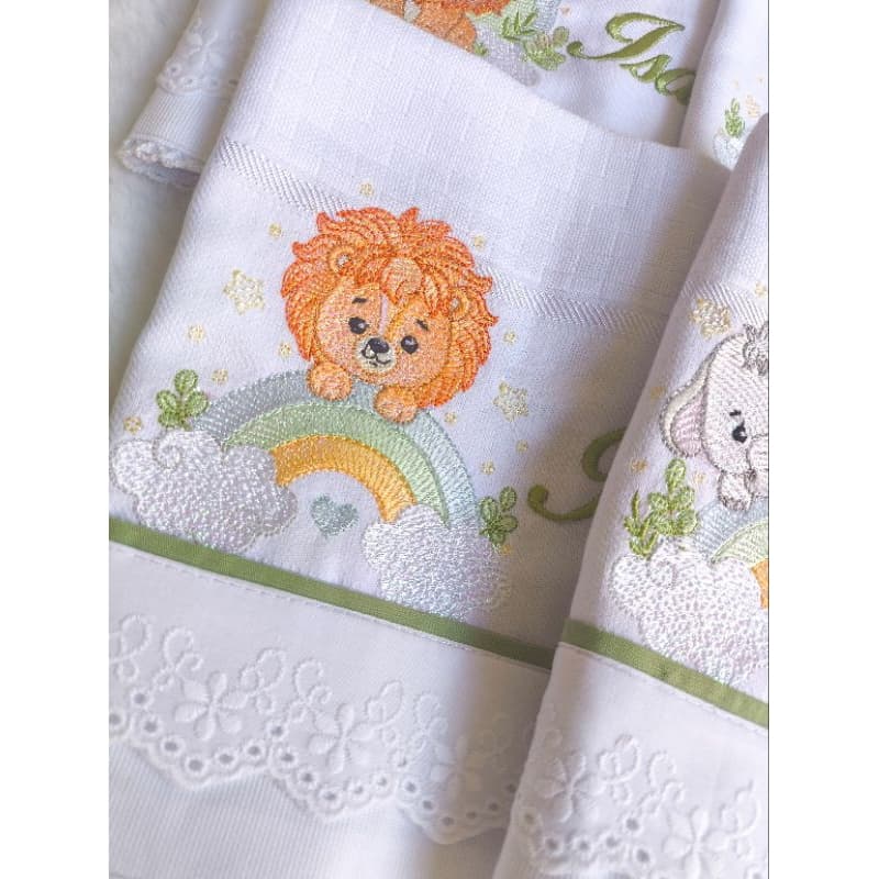 kit 2 fraldas luxo boca com acabamento em bordado inglês