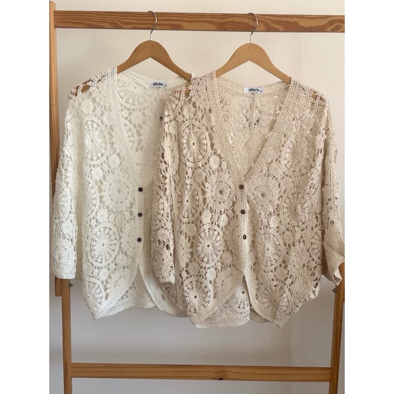 Cardigan de Crochê Feminino – Leve, Elegante e Atemporal