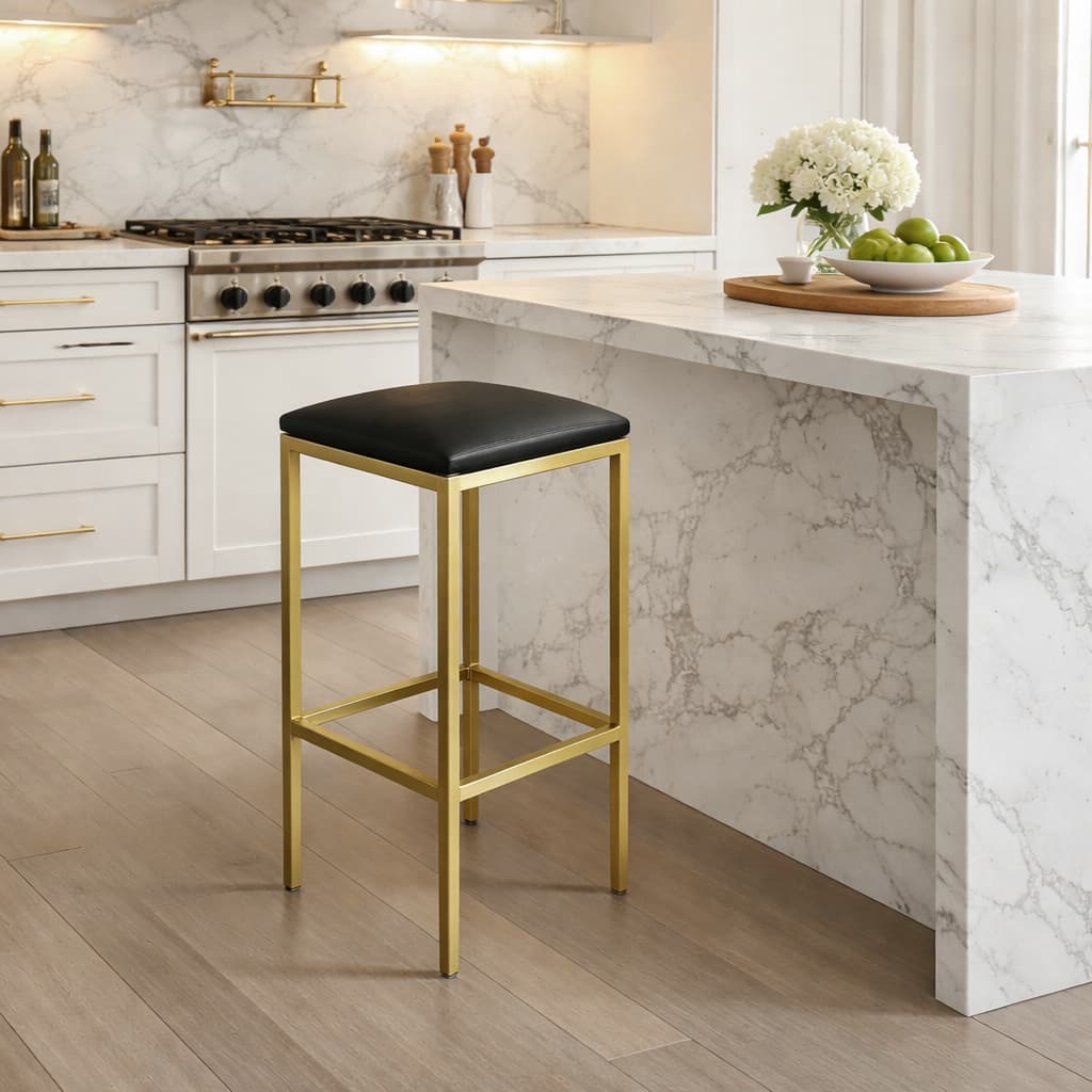 Banqueta para Bancada 70 cm  Corino com Base de Ferro Dourada – Moderna e Sofisticada