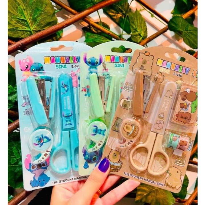 Kit Papelaria com Tesoura 5 em 1