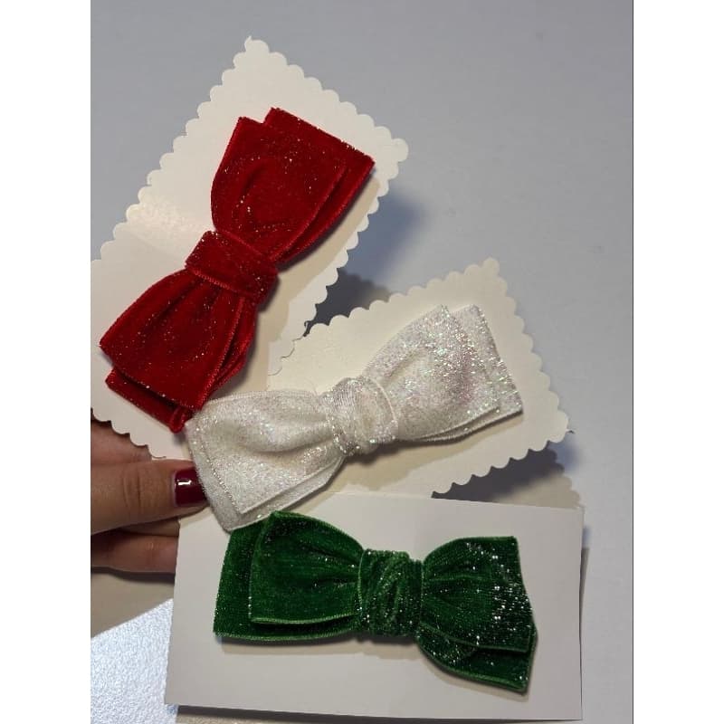 Laço Feminino Bella Dama. Laço Adulto Elegante com brilho delicado. Ideal para adultas. jovens e crianças.