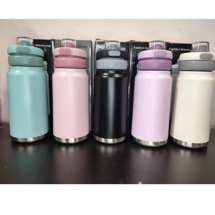 Garrafa De Água Térmica Inox 600ml com Alça Portátil – Mantém Quente e Frio - Compacta e Antivazamento
