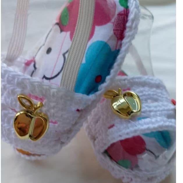Papete Bebê Crochê Feita à Mão | Sandália Bebê Artesanal Confortável | 0 a 3 Meses e 6 a 9 Meses