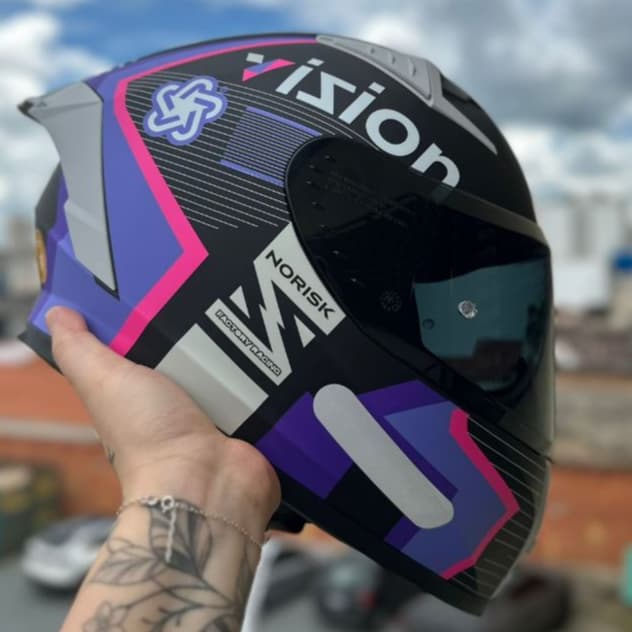 CAPACETE NORISK FLOW VIZION ROXO PRETO LANÇAMENTO + VISEIRA FUMÊ EXTRA + SPOILER ESPORTIVO