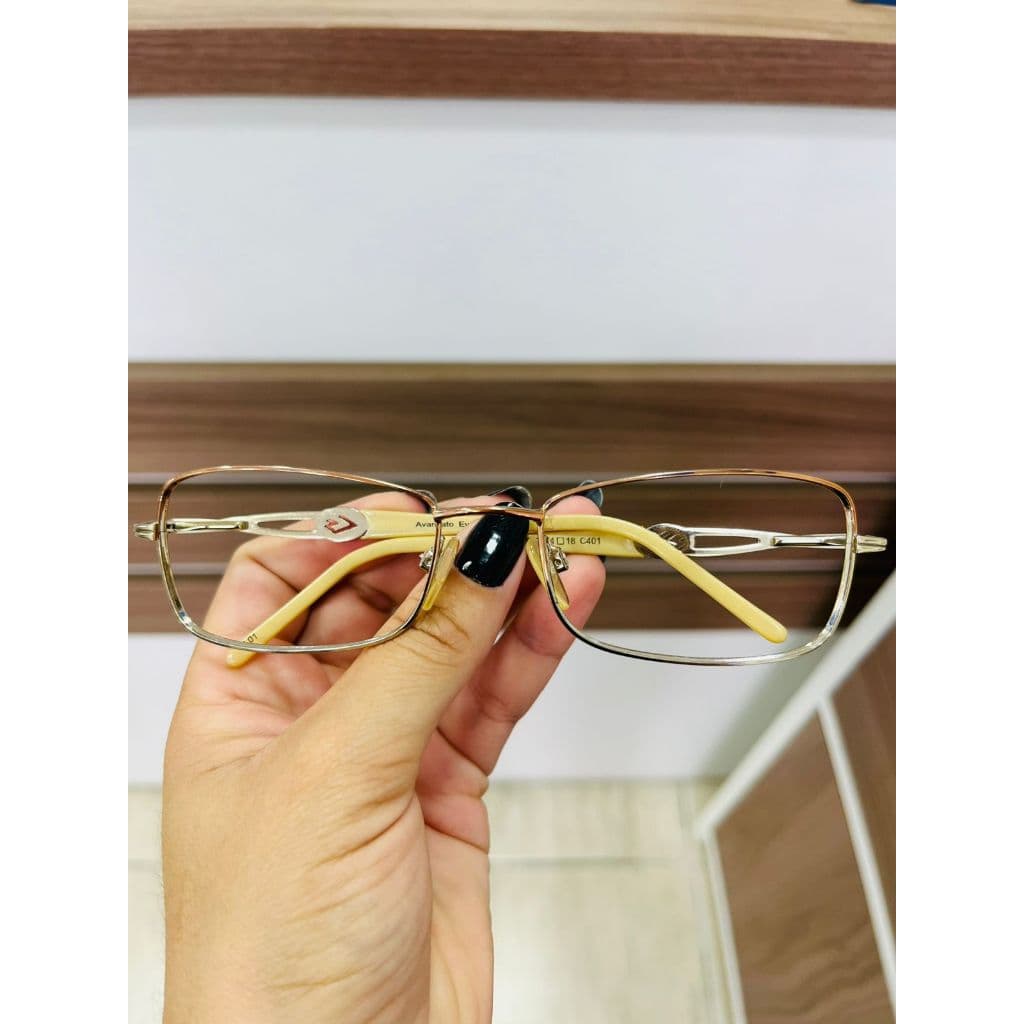 Armação de Grau Dourada Feminino Tradicional Retangular Sofisticada