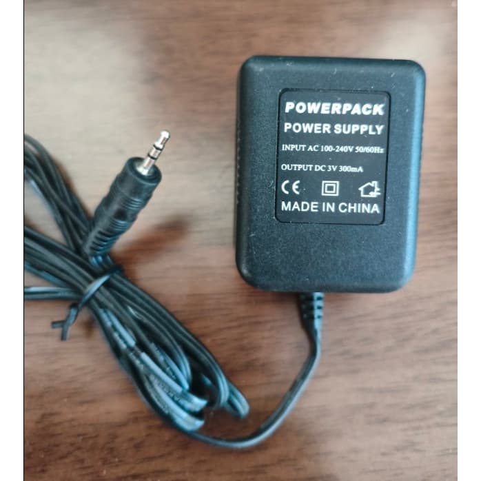 Fonte 3V 300mA com conector macho preto Adaptador de substituição DC (Usado) (Cod 53)
