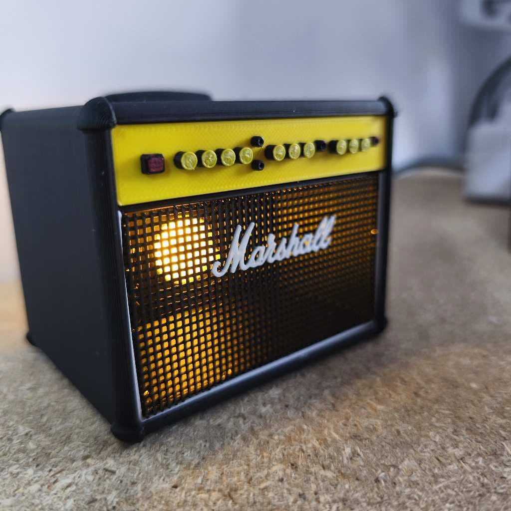 Suporte para 10 Palhetas em Formato de Amplificador Marshall Valvulado – Luminária Decorativa para Guitarristas