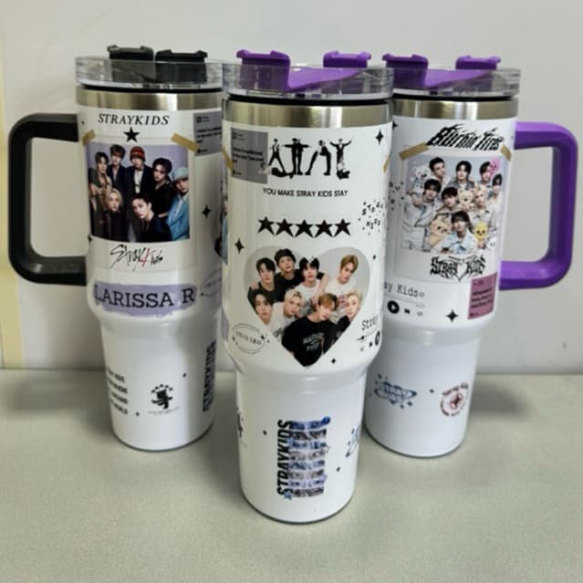 Copo Térmico Personalizado Com NOME Stray Kids 1200ml Garrafa térmica Personalizada Com Nome Stray Kids 1200ml