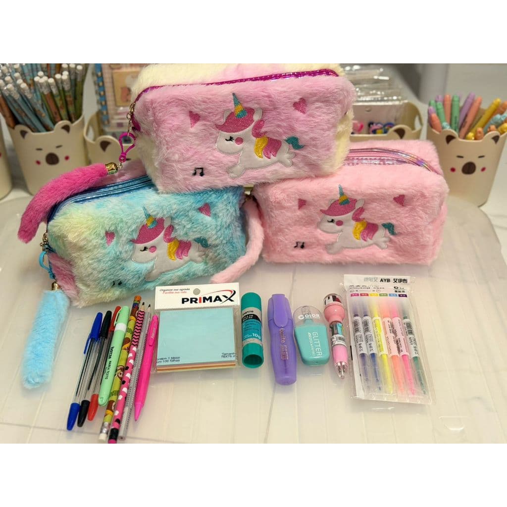 Kit 5 Peças Papelaria Fofa Com Estojo, Canetas, Marca textos e Post Its Diversos em Surpresa