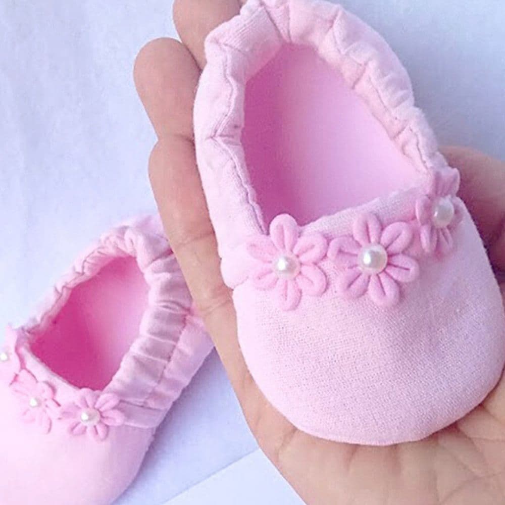 Sapatinho Bebê menina  Bebê Rn 0-8 meses - recem nascida - saida maternidade tecido algodão