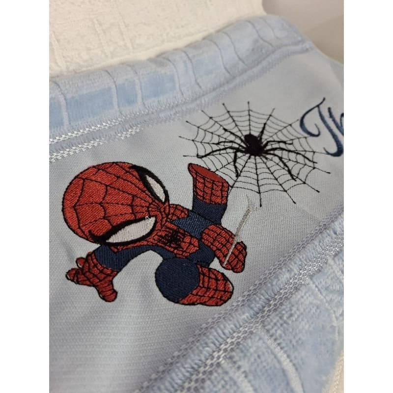 Toalha escolar Personalizada com tema homem aranha
